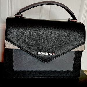 MICHAEL KORS HANDBAG W/STRAP-New w/tag